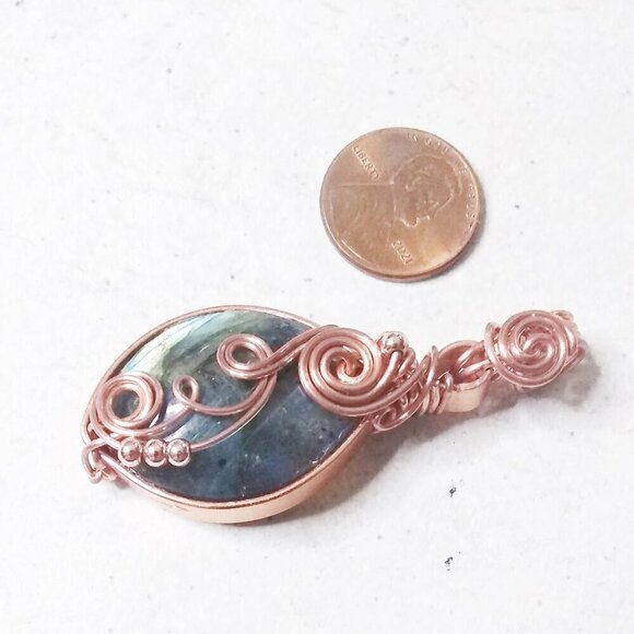 Mesmerizing Labradorite Pendant - Copper Wire Wrap! Handmade + One-of-a-kind! - Picture 10 of 13